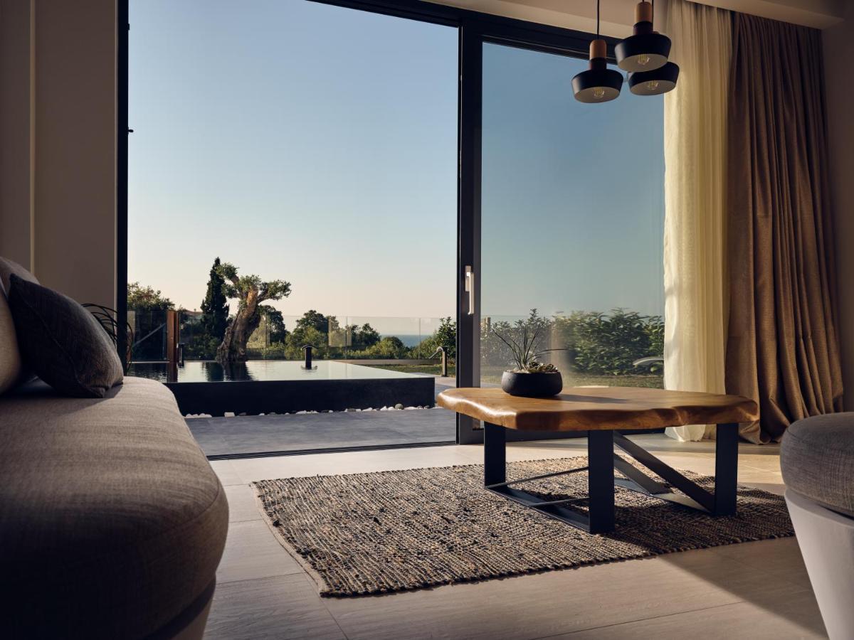 Galena Luxury Villas, By Thinkvilla